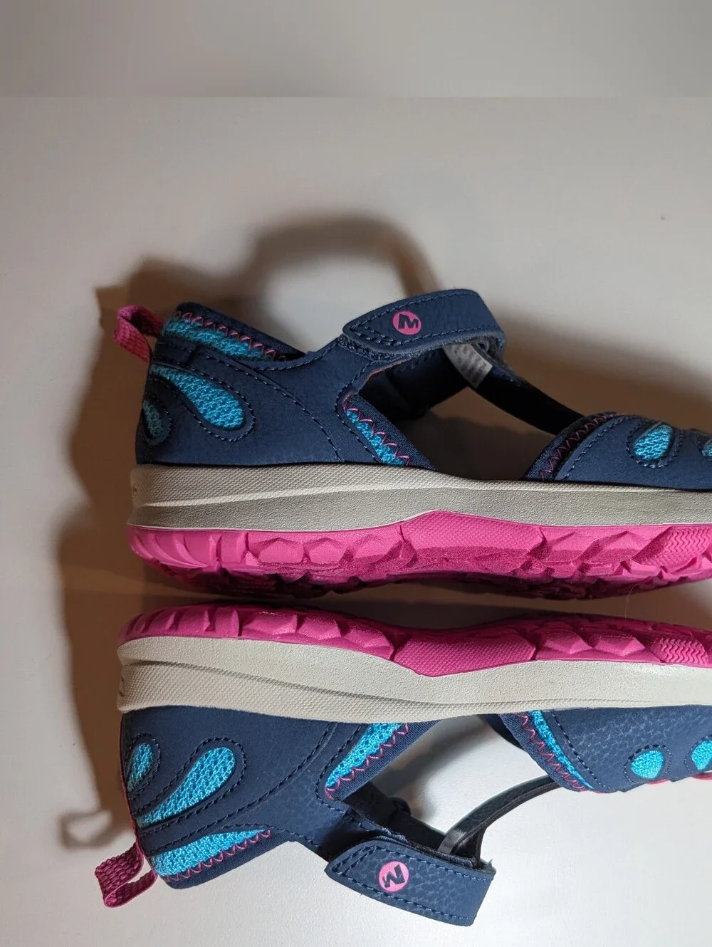 Merrell Hydro Lily Kid Size 1 Navy/Teal Sport Sandal with Pink Accents